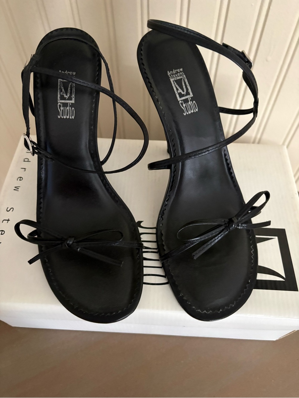Andrew Stevens Black Strappy Bow Sandals with Ankle Wrap